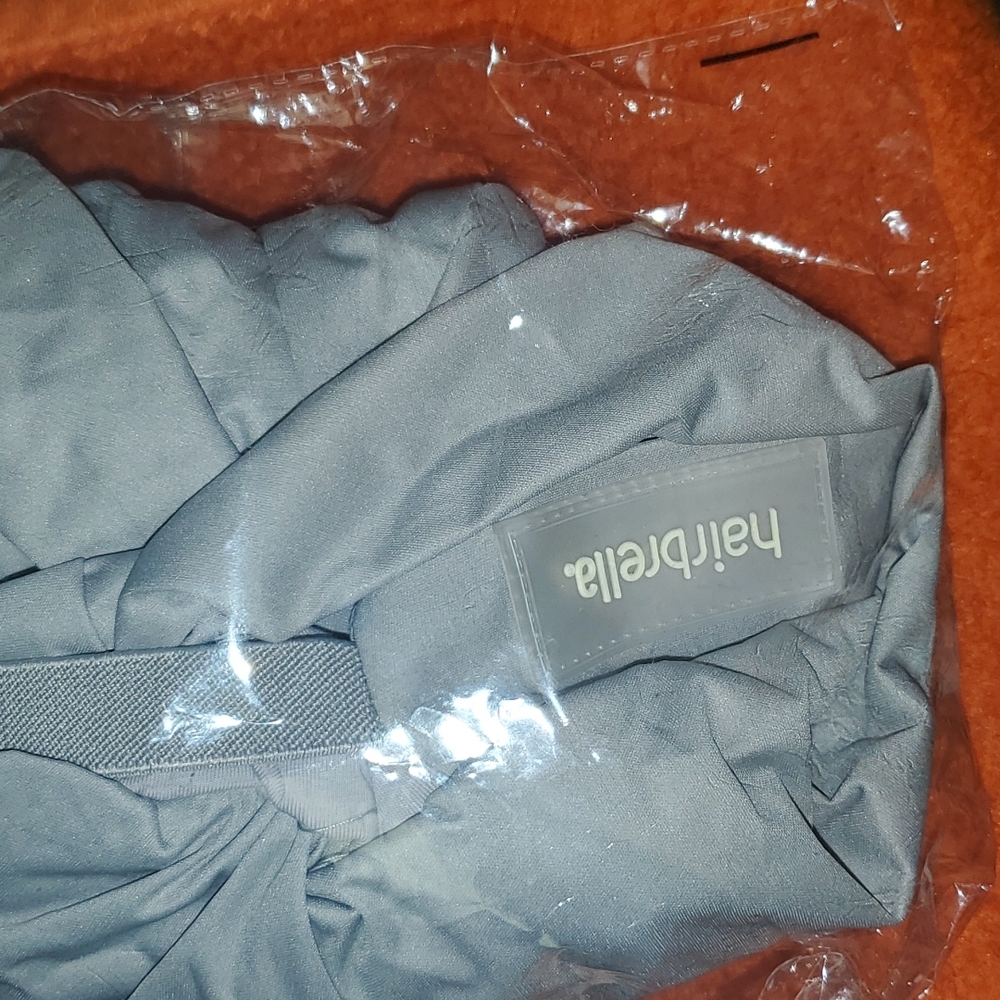 NWT Hairbrella